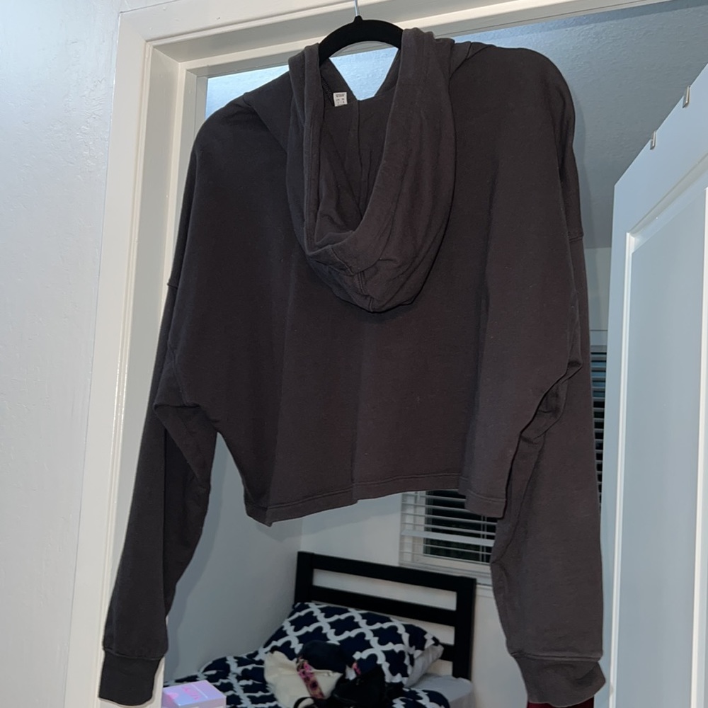 Adidas cropped dark grey hoodie size small - Picture 4 of 4